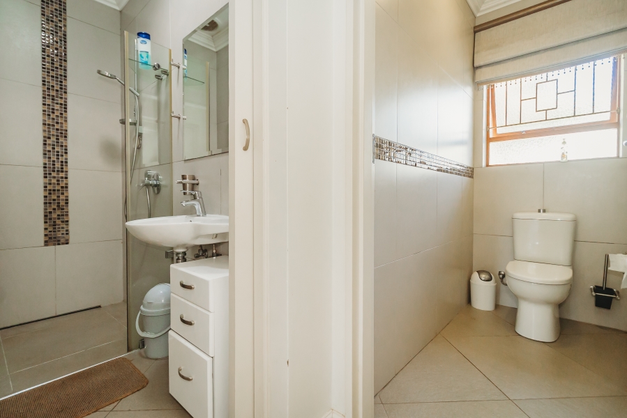 4 Bedroom Property for Sale in Dormehls Drift Western Cape